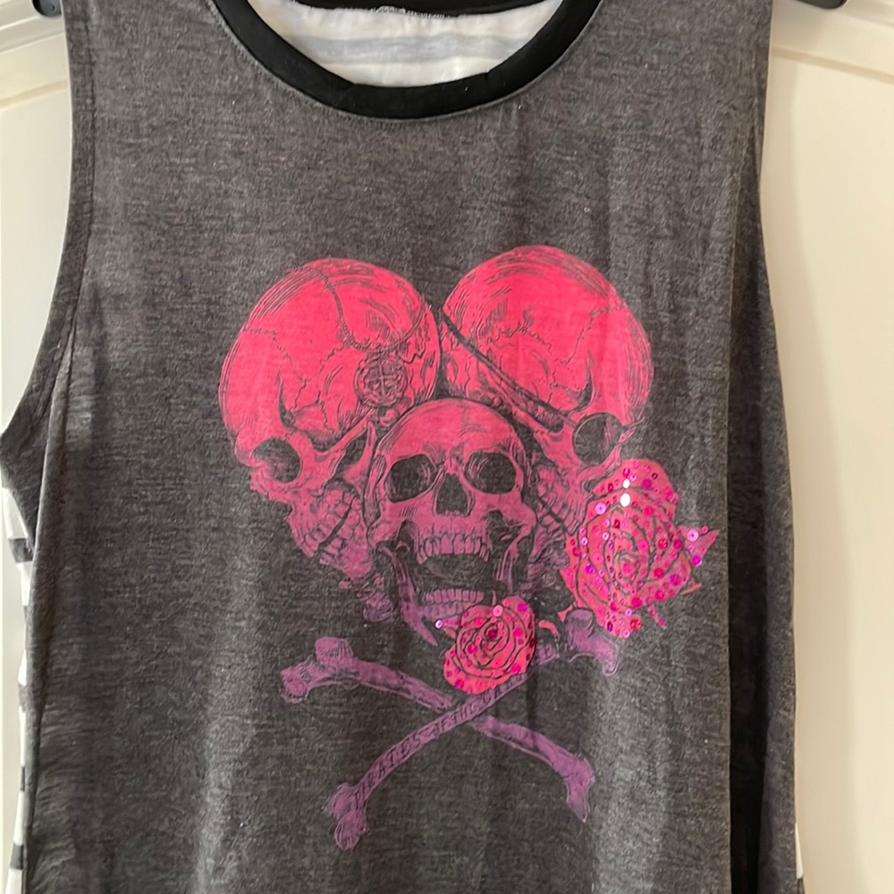 Disney’s Pirates of the Caribbean Tank